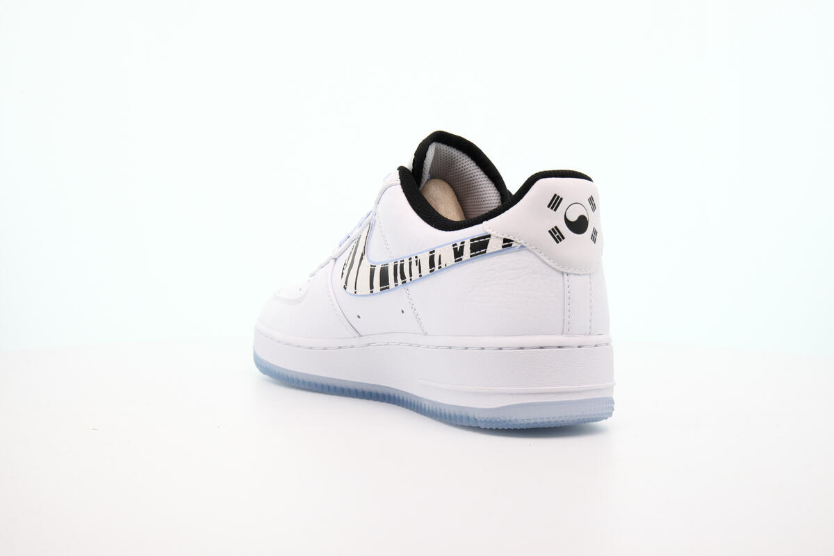 Nike AIR FORCE 1 '07 QS 